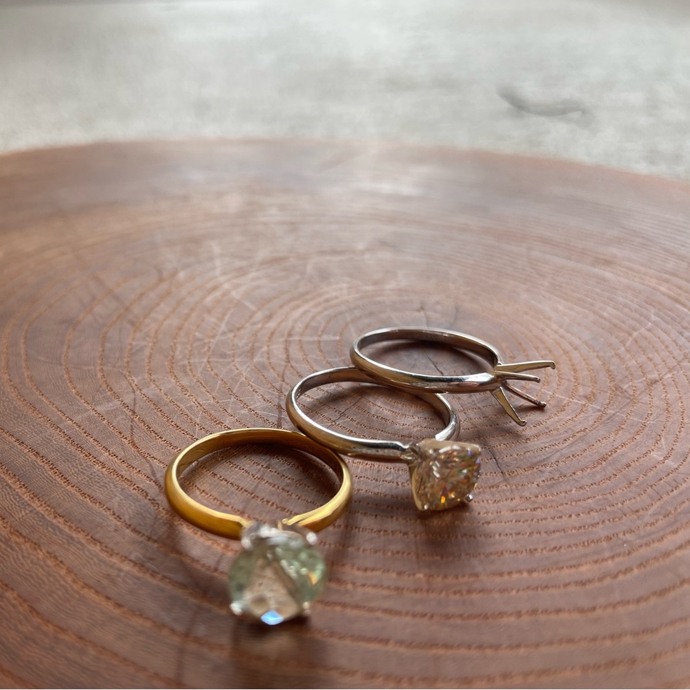 10k gold genuine aquamarine ring + settings